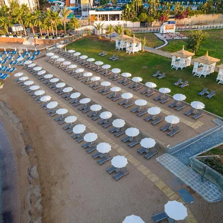 فندق Lonicera Premium (adults Only)