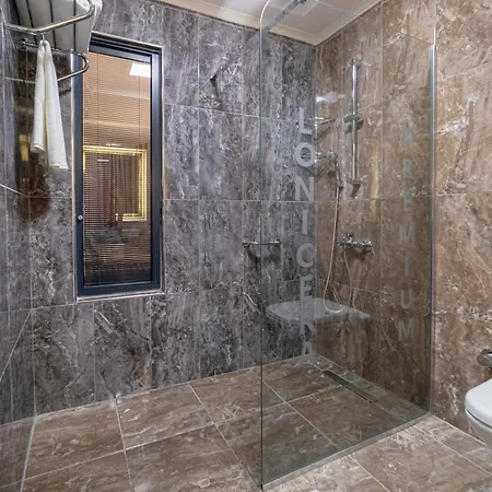 Lonicera Premium (adults Only) 5*